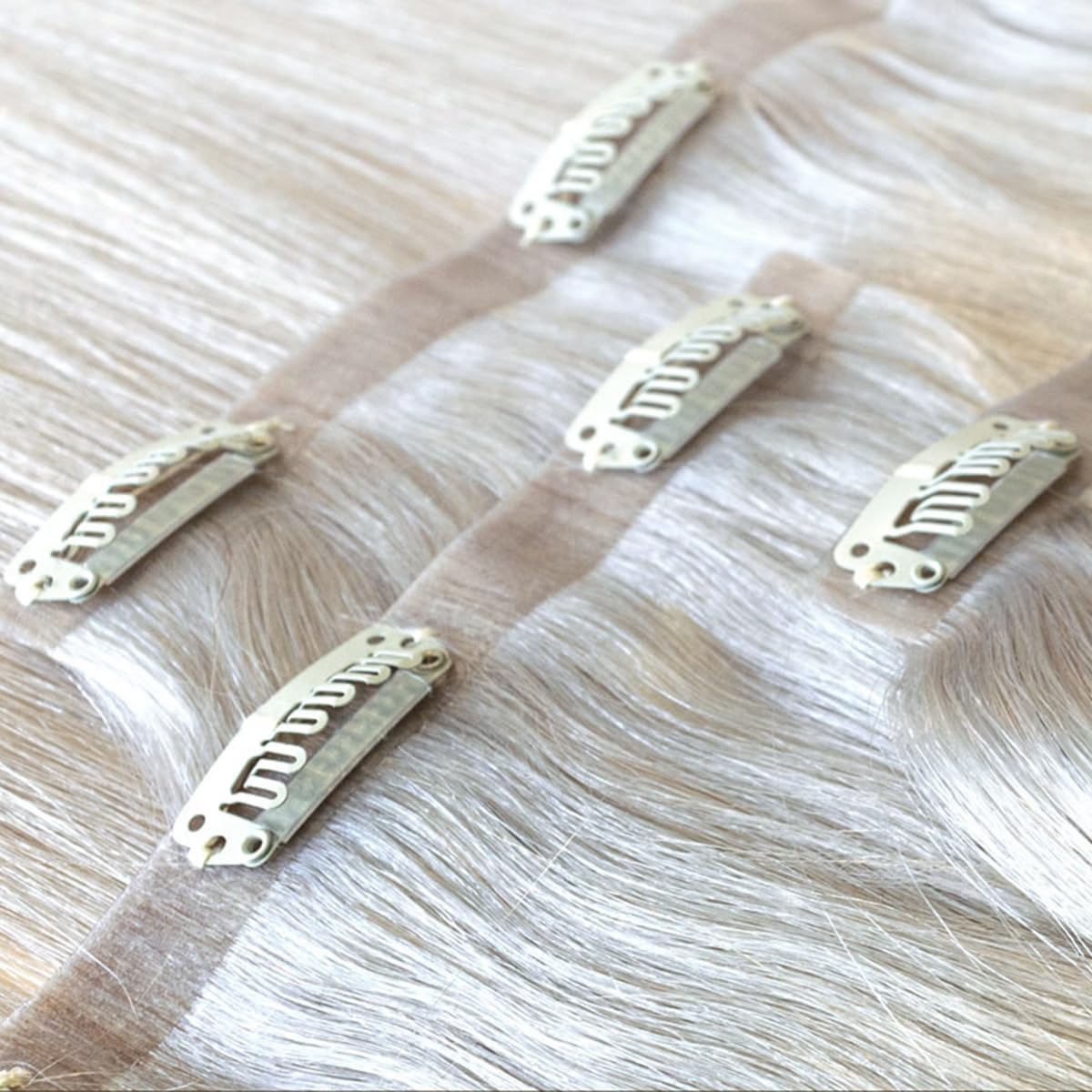 GLOBAL EXTEND® Clip-in-Extensions nahtlos I 100% Echthaar I Angenehmes Tragen | Einfaches Befestigen I Dichte und Volumen I Große Farbauswahl I Komplettes Set (30 cm, kühles-blond)