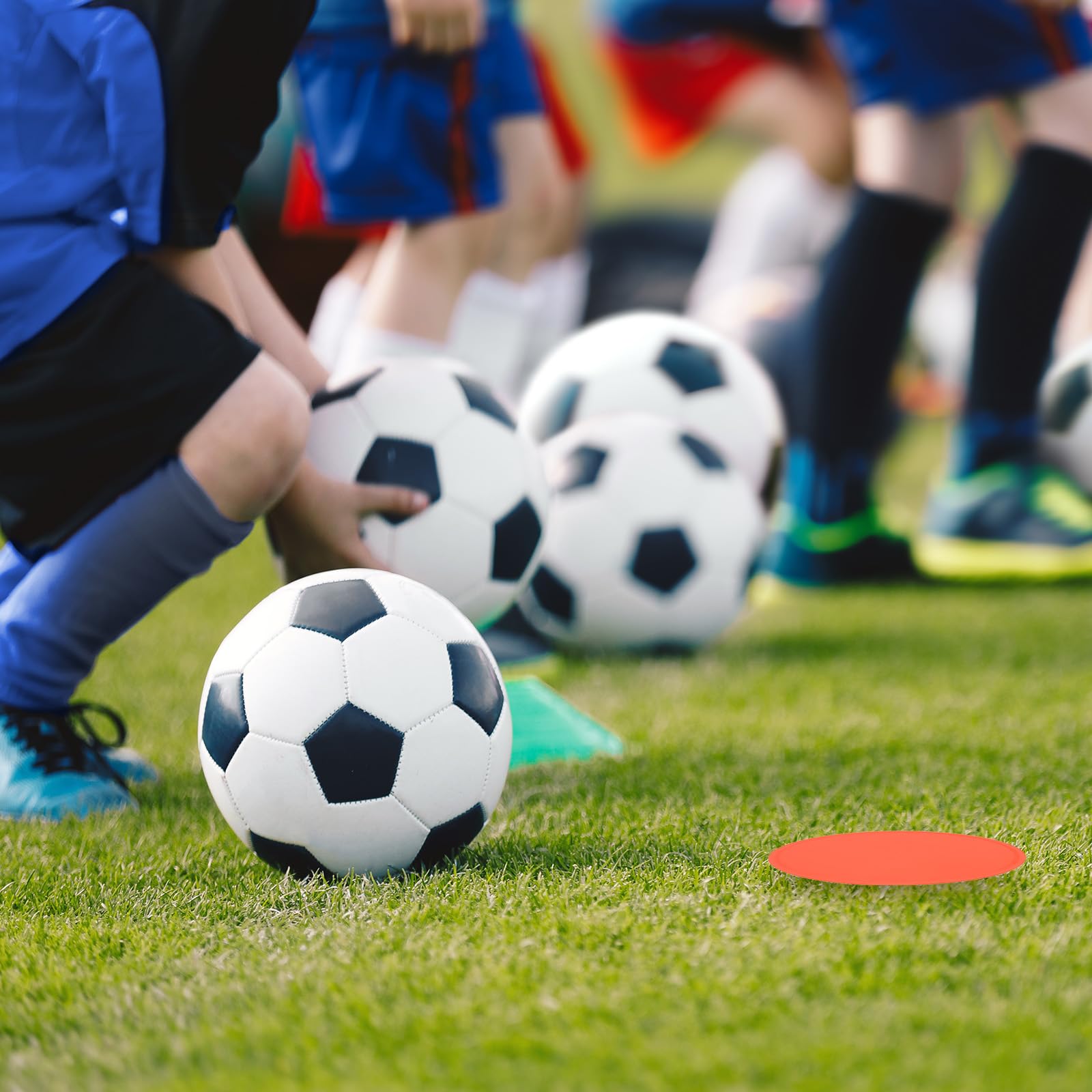 PATIKIL Marcadores de puntos de polietileno de 4 pulgadas, 24 puntos de goma antideslizantes con bolsa de almacenamiento, conos planos de agilidad para entrenamiento deportivo, baloncesto, fútbol