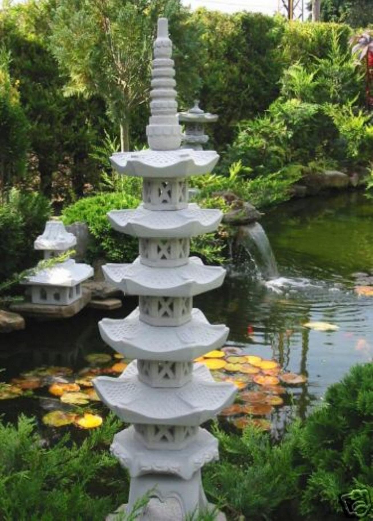 Steintempel im japanischen Stil Pagode 5 stöckig - Handgefertigte Gartenfigur aus regionalem Steinguss - Zen - Dekoration für Garten & Terasse - wetterfest & langlebig