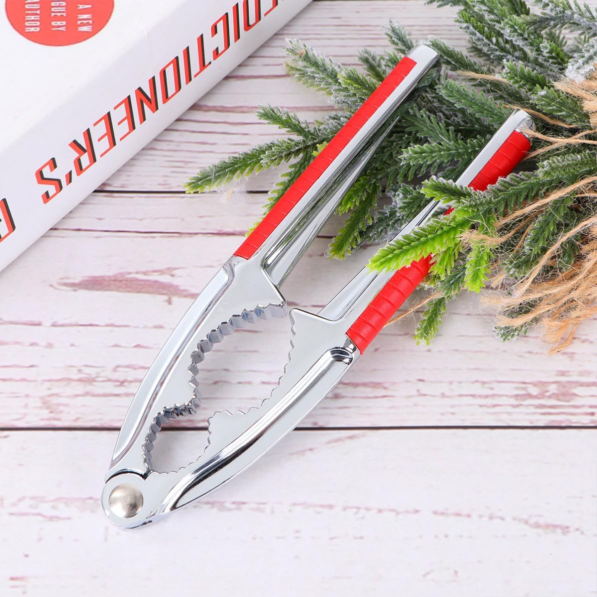 Zinc Alloy Walnut Nut Cracker Clip for Home and Restaurant Use