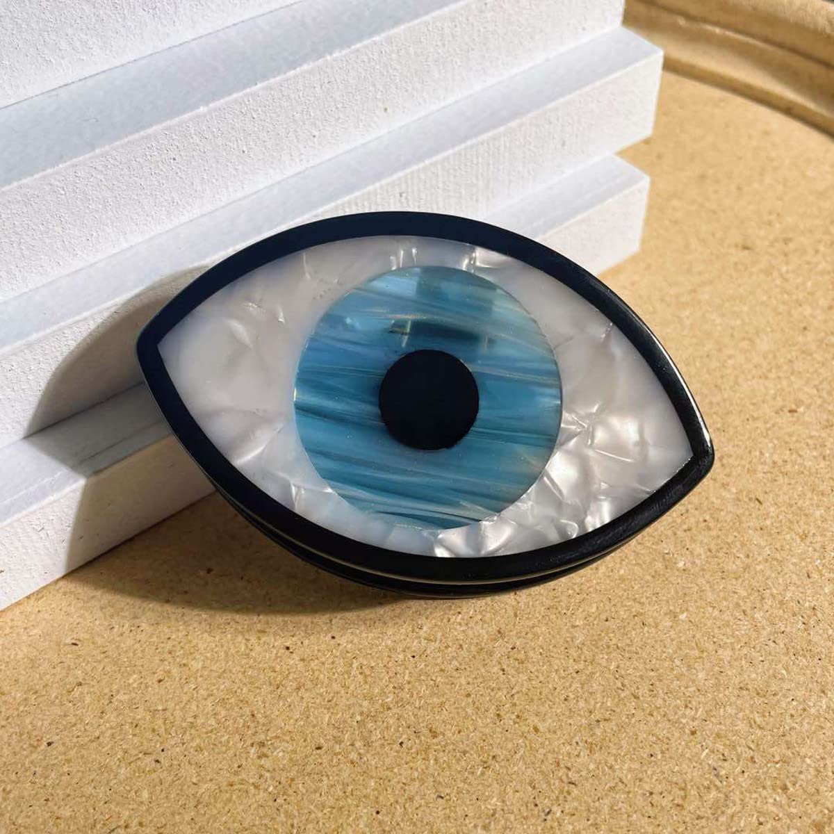Amazon.com: Big Blue Evil Eye Hair Claw Clip Ojo Hold Hair  display picture 1
