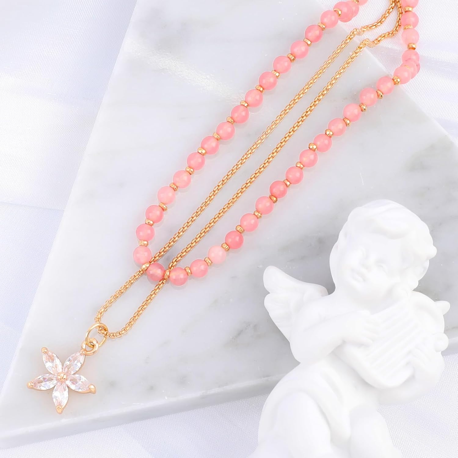 Pink Layered Flower Pendant Beaded Necklace for Women Bohemian Natural Stone Beads Choker Necklace with Rhinestone Floral Charm Elegant Statement Necklace Adjustable Boho Summer Beach Jewelry Gift