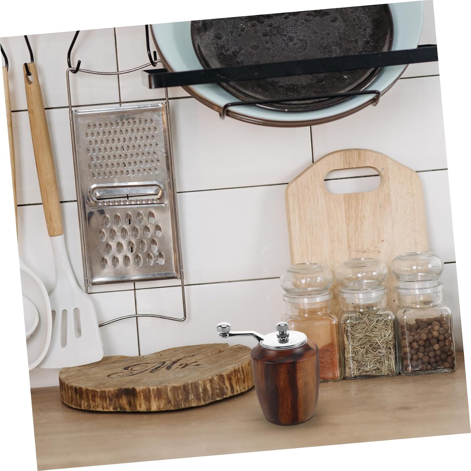 Manual Pepper Mill Crank Handle 5-Inch Handheld Spice Grinder Wooden Spice BBQ and Kitchen Use