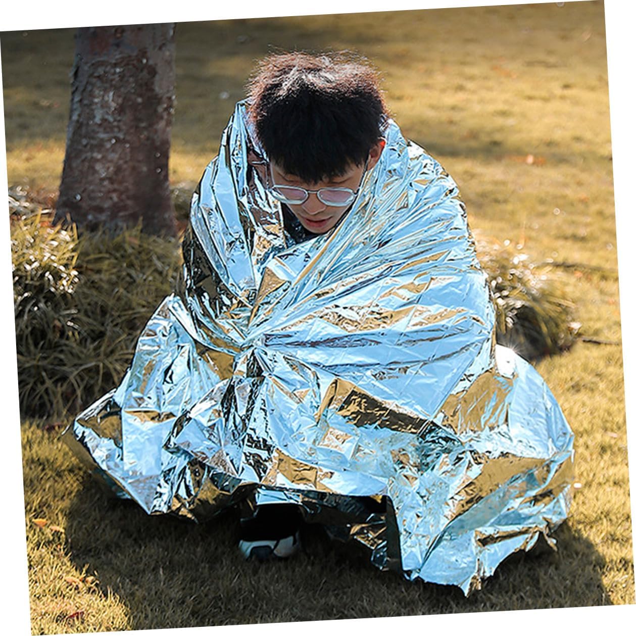 Levemolo 4pcs Camping Emergency Blanket Silver Thermal Foil Windproof Survival Insulation Outdoor Warming Sheets 130x210cm for Hiking Safety Survival