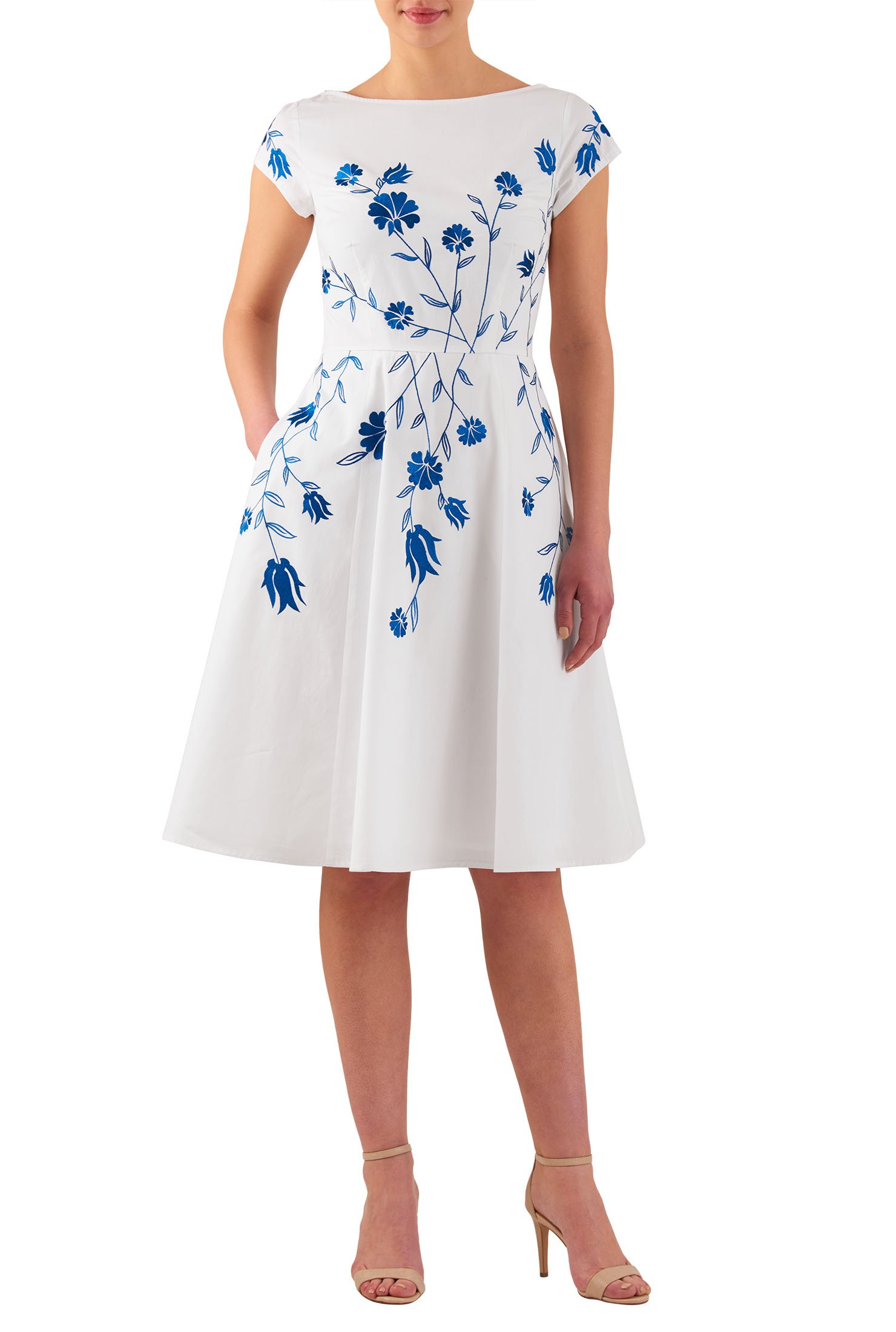 chinese dress ladies Hecate Lace Maxi Dress [IVORY]