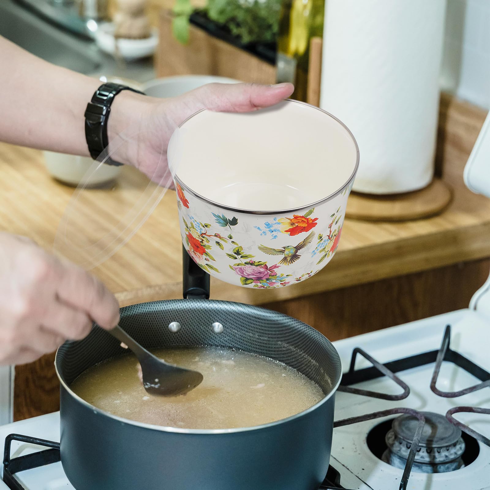 5 Stück Tiefer Emailleschüsseln mit Transparentem Kunststoffdeckel Luftdichte Frische Aufbewahrungsschalen für Suppe und Nudeln für Zuhause und Restaurant