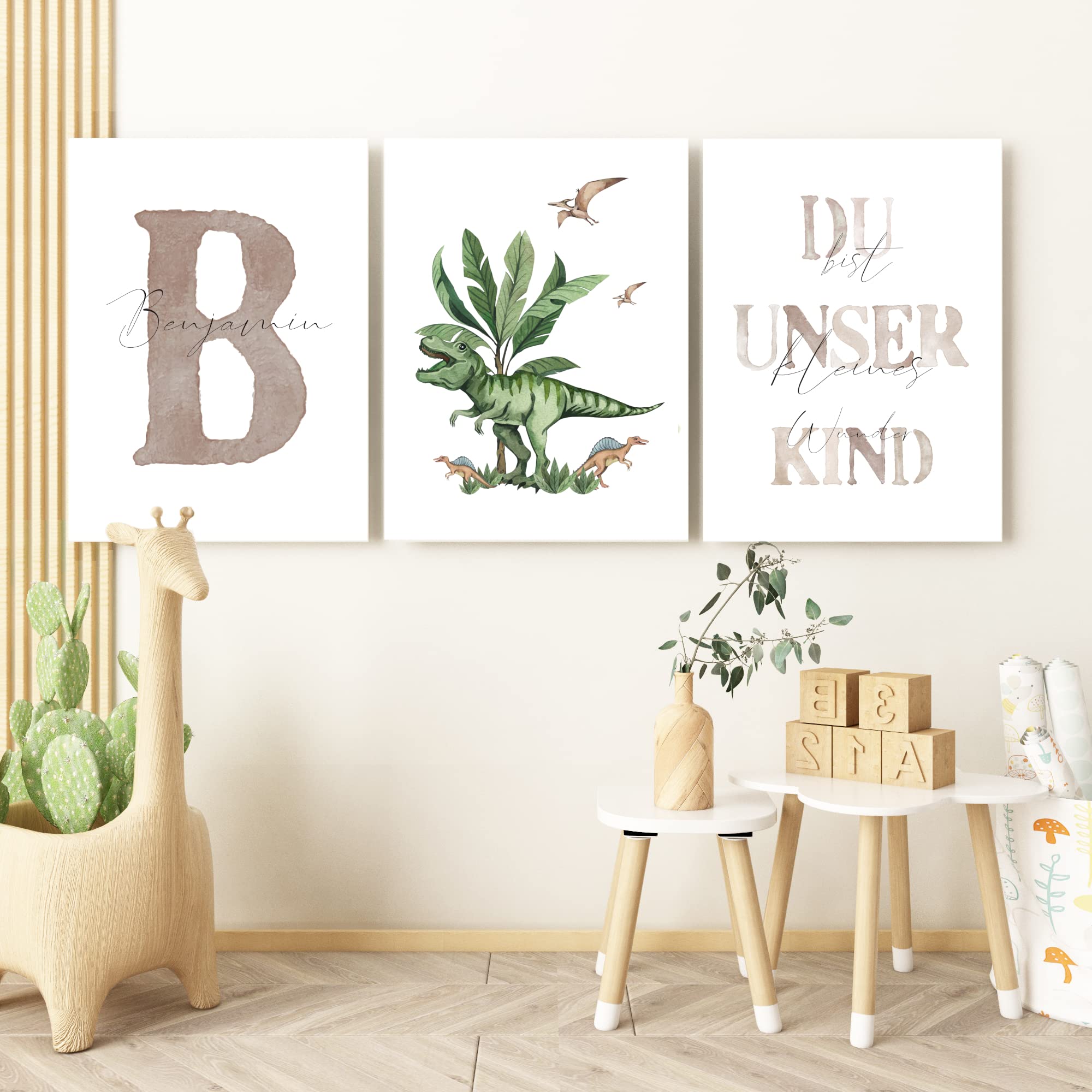 Pandawal Kinderzimmer Bilder Dino mit Spruch und Name Dinosaurier 3er Poster- Set für Mädchen und Junge Wandbilder