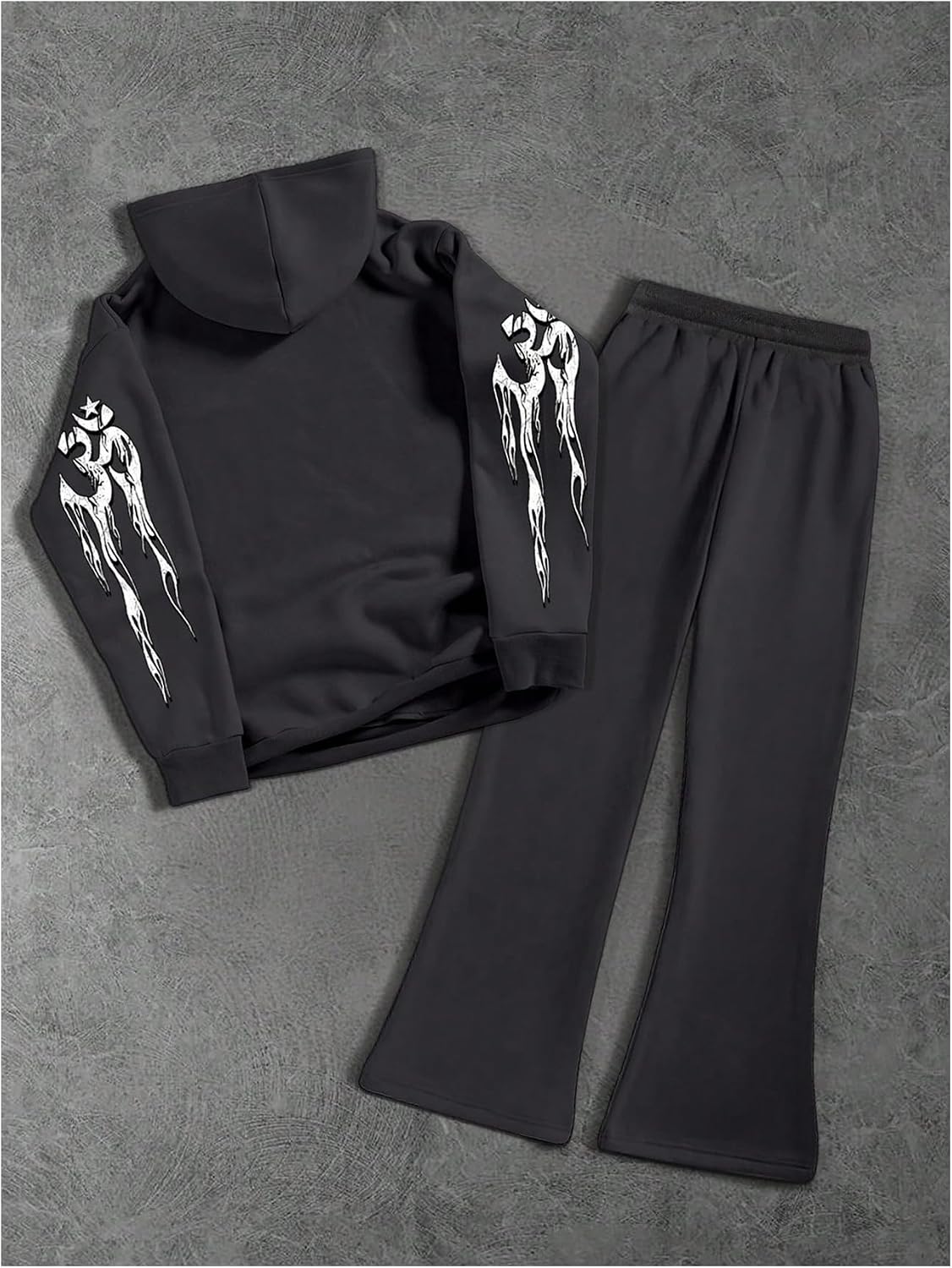 VIPWOLF Men's 2 Piece Sweat Suits Long Sleeve Y2k Graphic Hoodie Sweatshirt and Flared Sweatpants Tracksuits Set