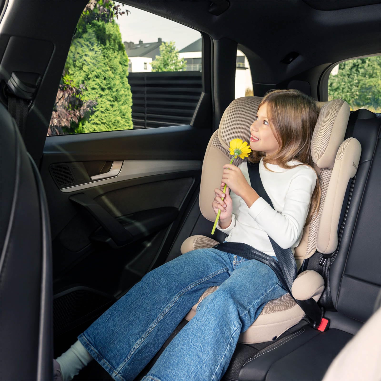 Kinderkraft XPAND 2 PRO i-Size Kindersitz 100–150 cm, mit ISOFIX oder Fahrzeuggurt, höhen- und breitenverstellbar (DUO EXPAND), H-GUARD+ Kopfstütze, SPS Seitenaufprallschutz, faltbar, Beige