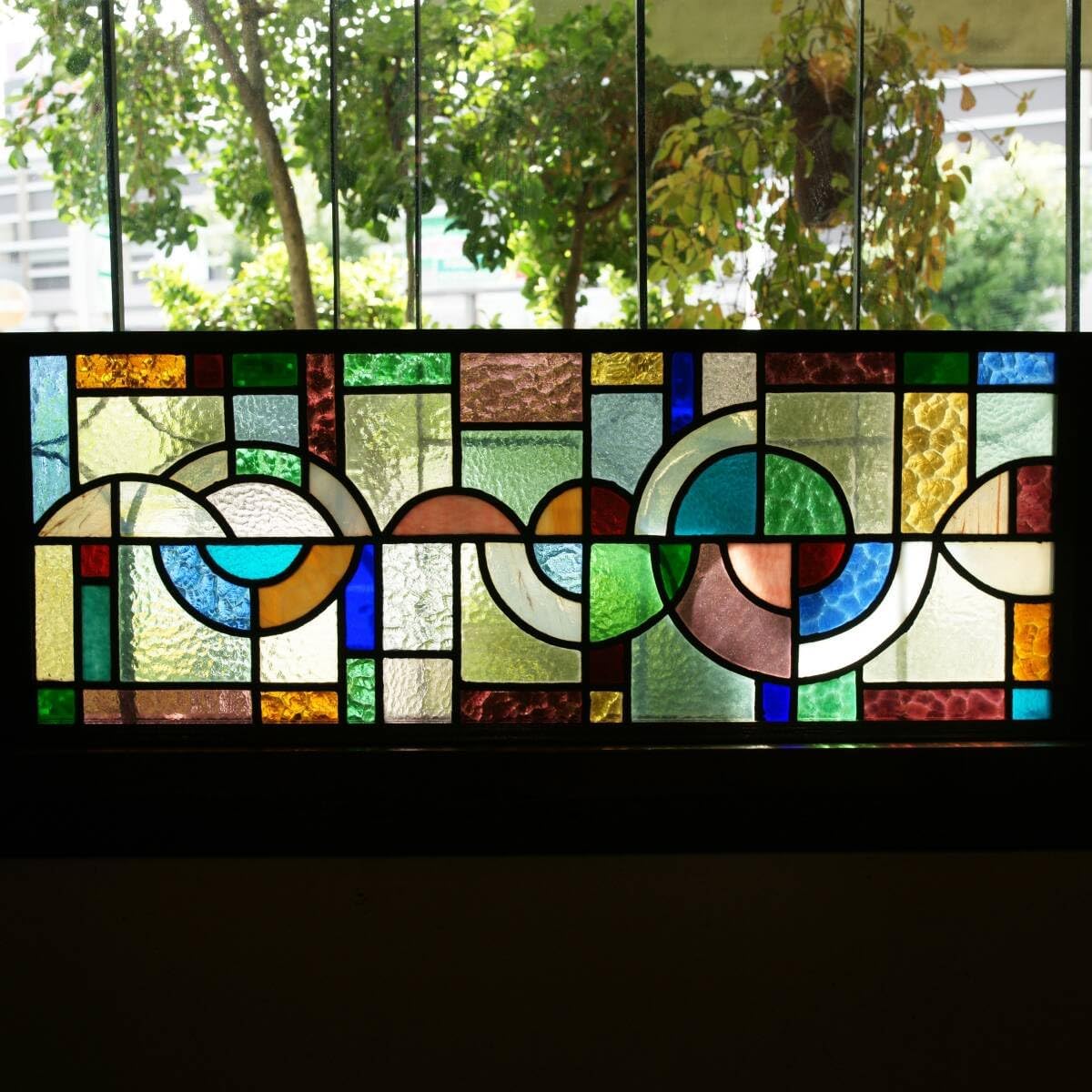 ３人もようアール デコのステンドグラス②和ガラス国産ステンドグラス大正ロマン洋館
