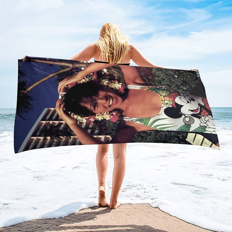 Amazon｜中森明菜 バスタオル ビーチタオル タオル 速乾 大判 アニメ