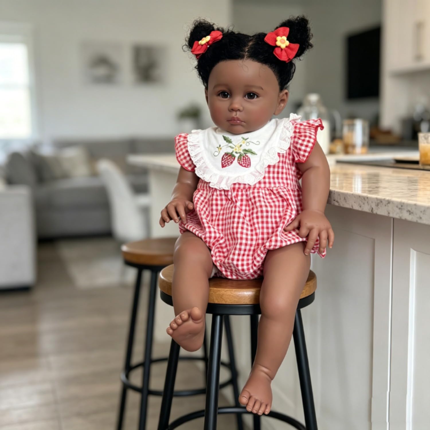 Lonian Real Lifelike Reborn Baby Girl Doll 24 Zoll dunkle Haut offene Augen weiche Baumwolle Körper handgefertigt Kleinkind Puppe für Kinder Spielen Sammlung