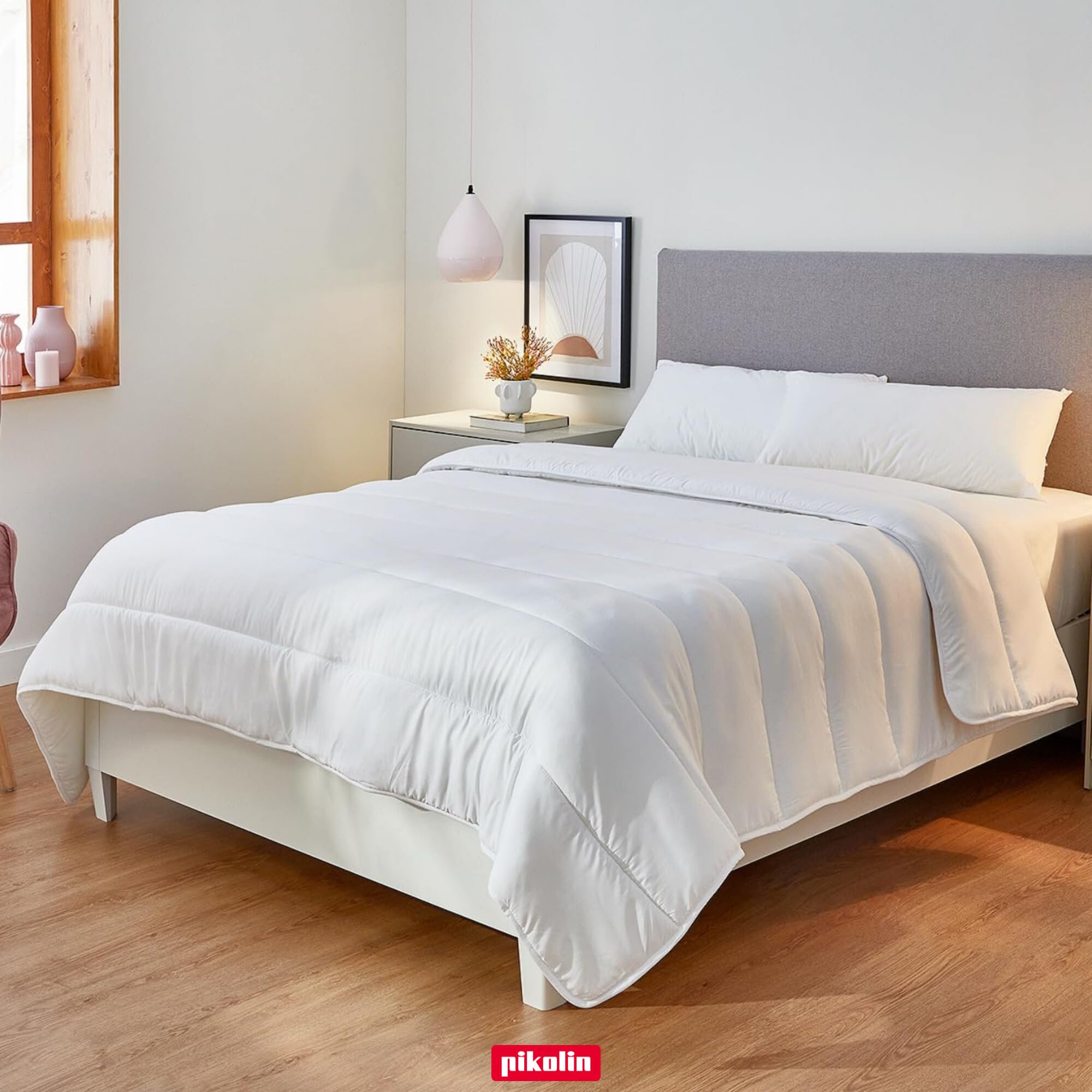 PIKOLIN Couette 220 x 240 cm 300 g Tempérée en Fibre Ecolofil pour Lit 2 Personnes - Certifié Oeko-Tex - Couette Antiallergique, Lavable, Douce et Respirante