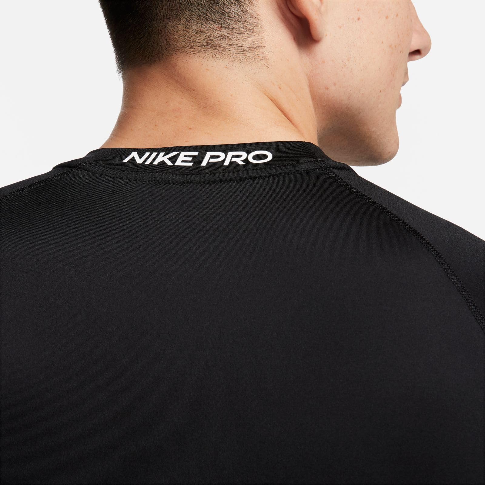 Nike M NP DF Slim Top SS Top Uomo (Pacco da 1)