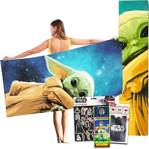 Miniatura 1 de Star Wars Baby Yoda - Juego de toallas de playa, paquete con toalla de playa Mandalorian de 40 x 72 pulgadas y cartera para teléfono  Accesorios de