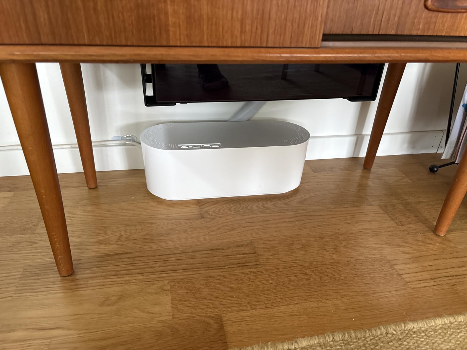 sciuU Universell montering under skrivbordet/tak/vägg - för tjocka enheter