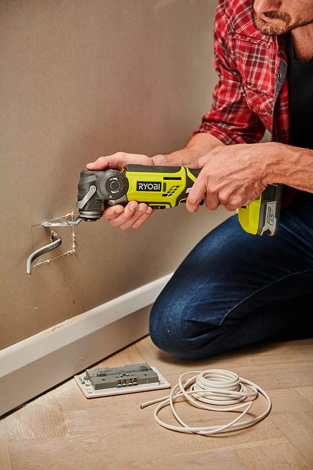 Ryobi R18MT-0 Utensile Multifunzione a Batteria 18V ONE+, Testa Orientabile 4 Posizioni, Velocità Variabile 6 Posizioni