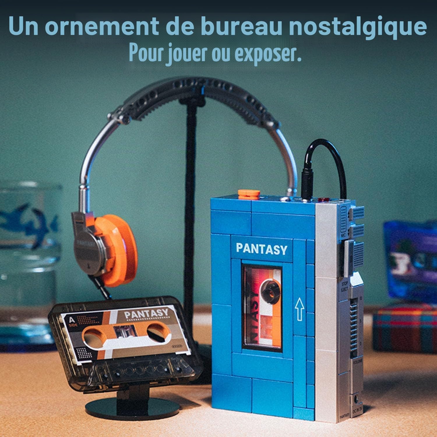 PAN TASY Lecteur Cassette Rétro, Jeu de Construction pour Adultes | Cassette amovible, commandes mobiles et format compact de 15 cm, modèle vintage nostalgique à construire et exposer