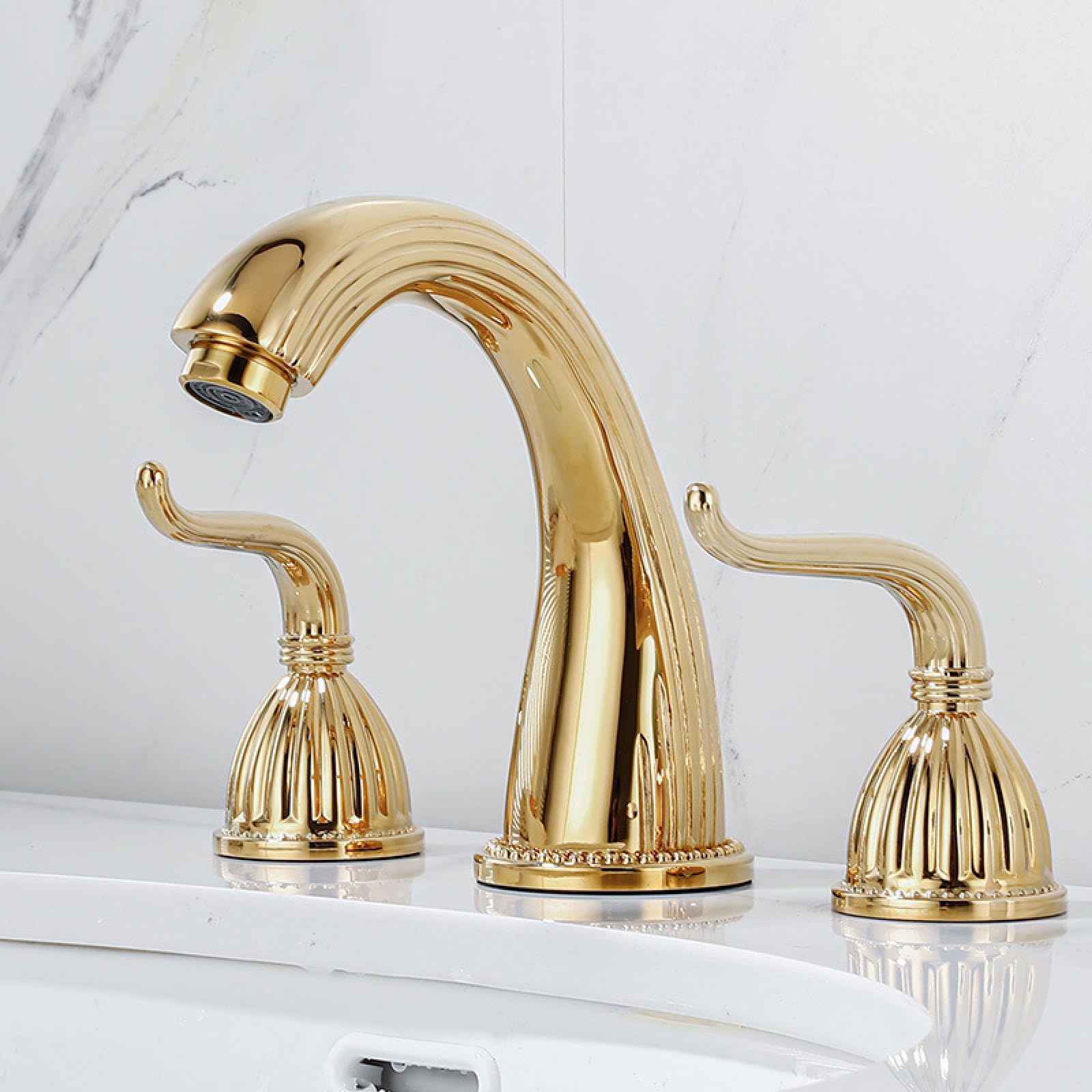 DFGHNBVC Bathroom Sink Faucet 3 Hole,Brass Faucet Bathroom,Bathroom Sink Faucet Hot And Cold Water Mixer,Faucet Compatible With Bathroom Sink 3 Hole,2-Handle Bathroom Sink Faucet,Gold Mixe,Gold
