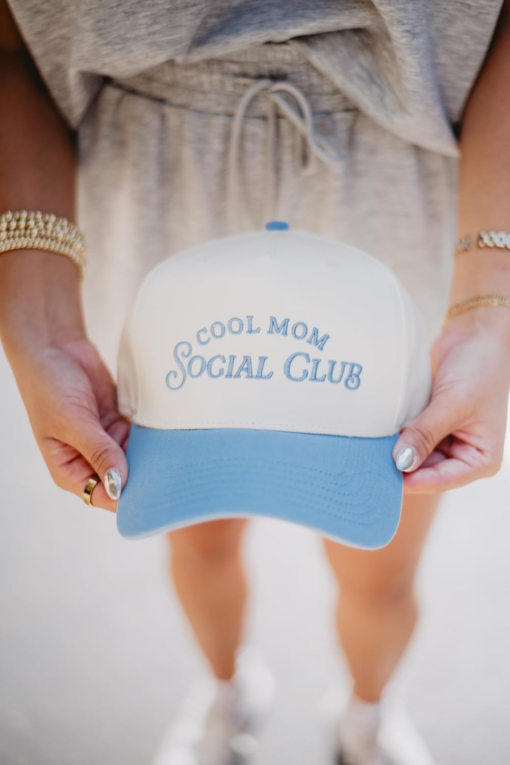 KATYDID Cool Mom Social Club Vintage Hat - Two-Toned Funny Trucker Hat - Embroidered Baseball Cap for Women - Snapback