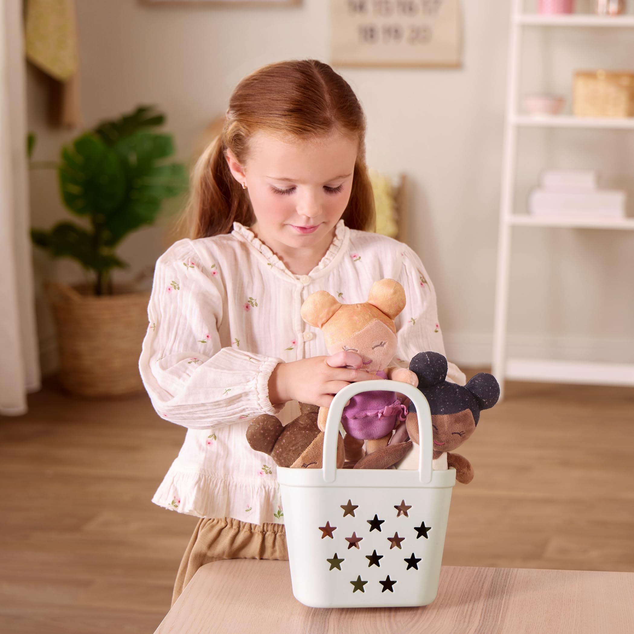 LullaBaby Zestaw 3 miękkich pluszowych lalek do zabawy w prawdziwej wodzie, kosz transportowy z uroczymi wycięciami w kształcie gwiazdy, zestaw symulacyjny, zabawki do kąpieli dla dzieci od 2 lat