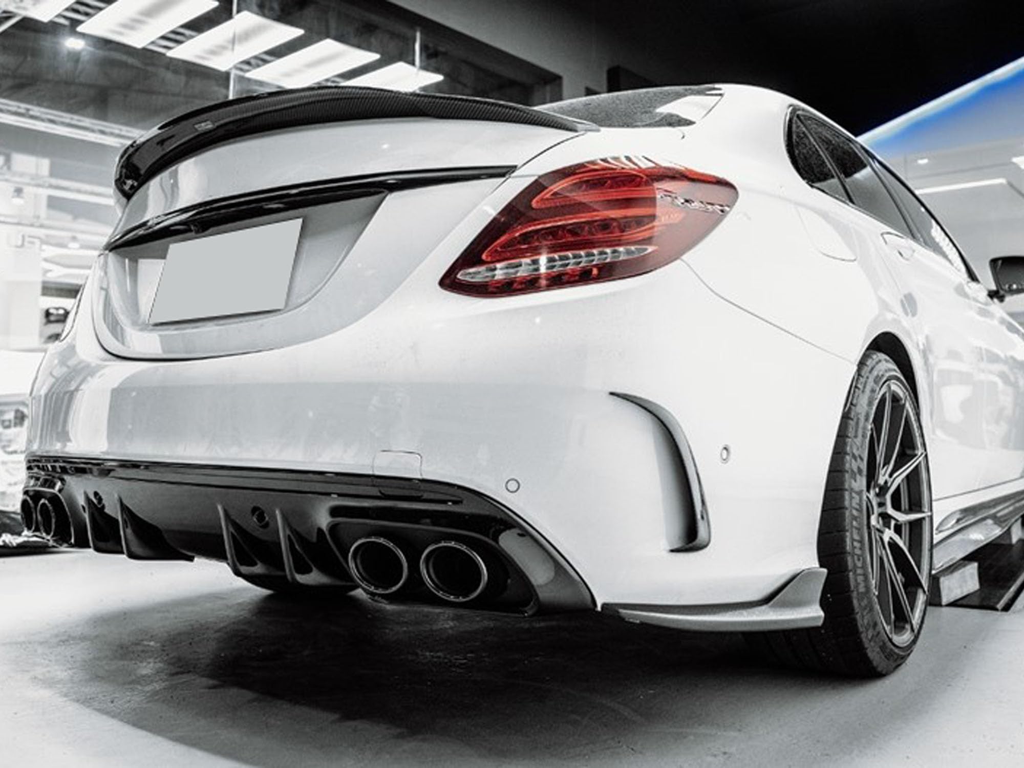Heckdiffusor Diffusor + Auspuffblenden Schwarz für Mercedes Benz C-Klasse W205 S205 AMG Line Limo Kombi C43 AMG ab 2014 2015 2016 2017