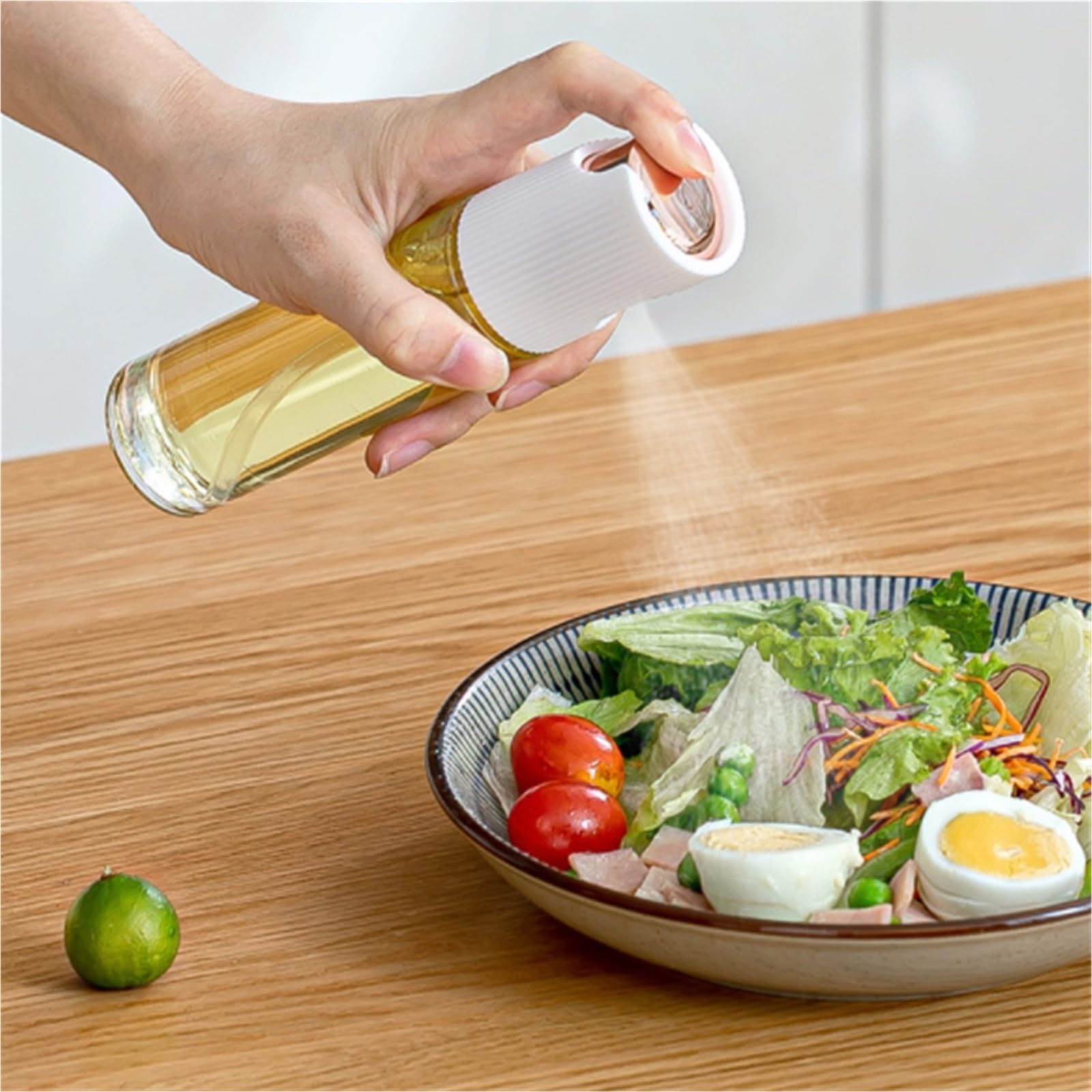 Butelka Oliwę Szklany Dozownik Oliwy Z Oliwek Typu Push Do Butelki Z Rozpylaczem Do Oleju Do Grilla Air Fryer Dozownik Oleju Kuchennego(White)