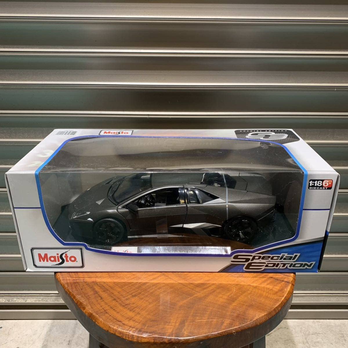 Amazon.co.jp: マイスト1/18ランボルギーニレヴェントン Lamborghini