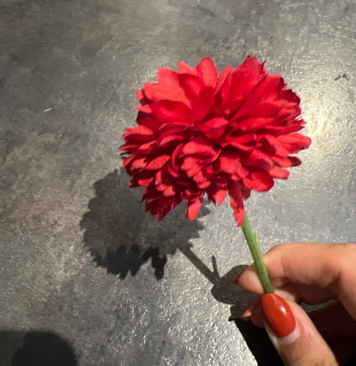 Amazon｜Worldoor 10個 フェイクボール 菊の花束 赤い花 ホーム