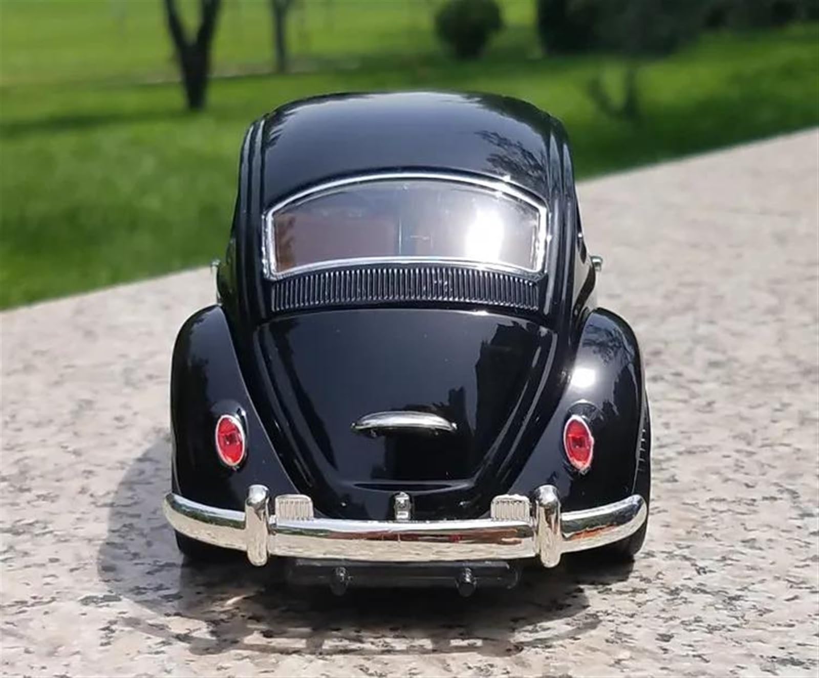 Amazon | ダイキャストカー 1:18 フォルクスワーゲンビートル 1967