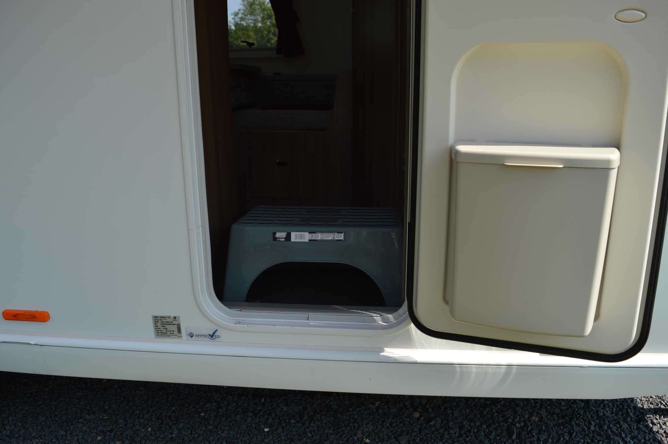 Maypole Große Kunststoff-Trittstufe, ideal für Wohnwagen, Wohnmobil, Garage, Zuhause, maximale Traglast: 150 kg