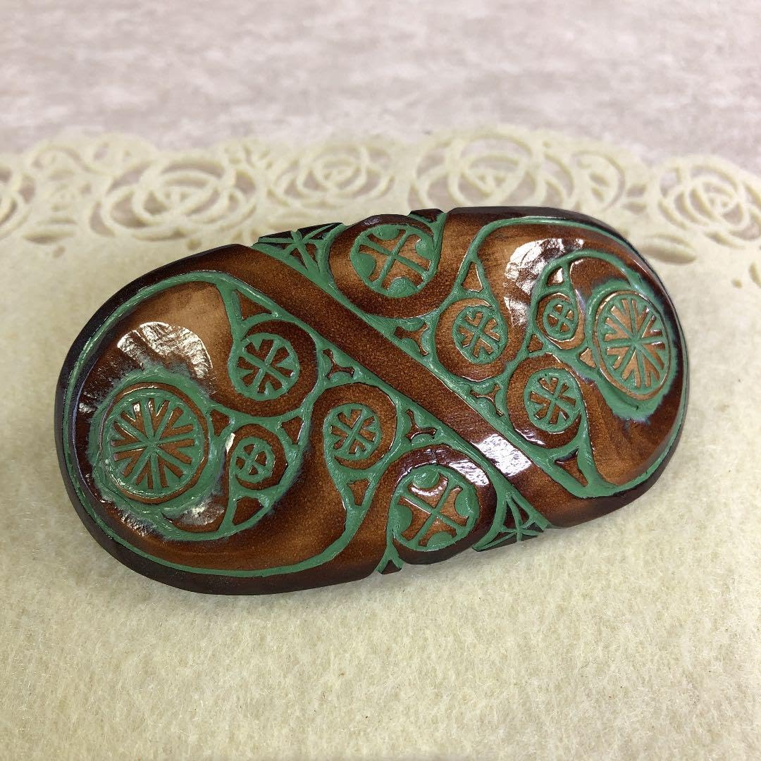 アイヌ木製彫刻模様ネックレス・バレッタ・ブレスレット６点セット アイヌ木製彫刻模様ネックレス・バレッタ・ブレスレット6点セット