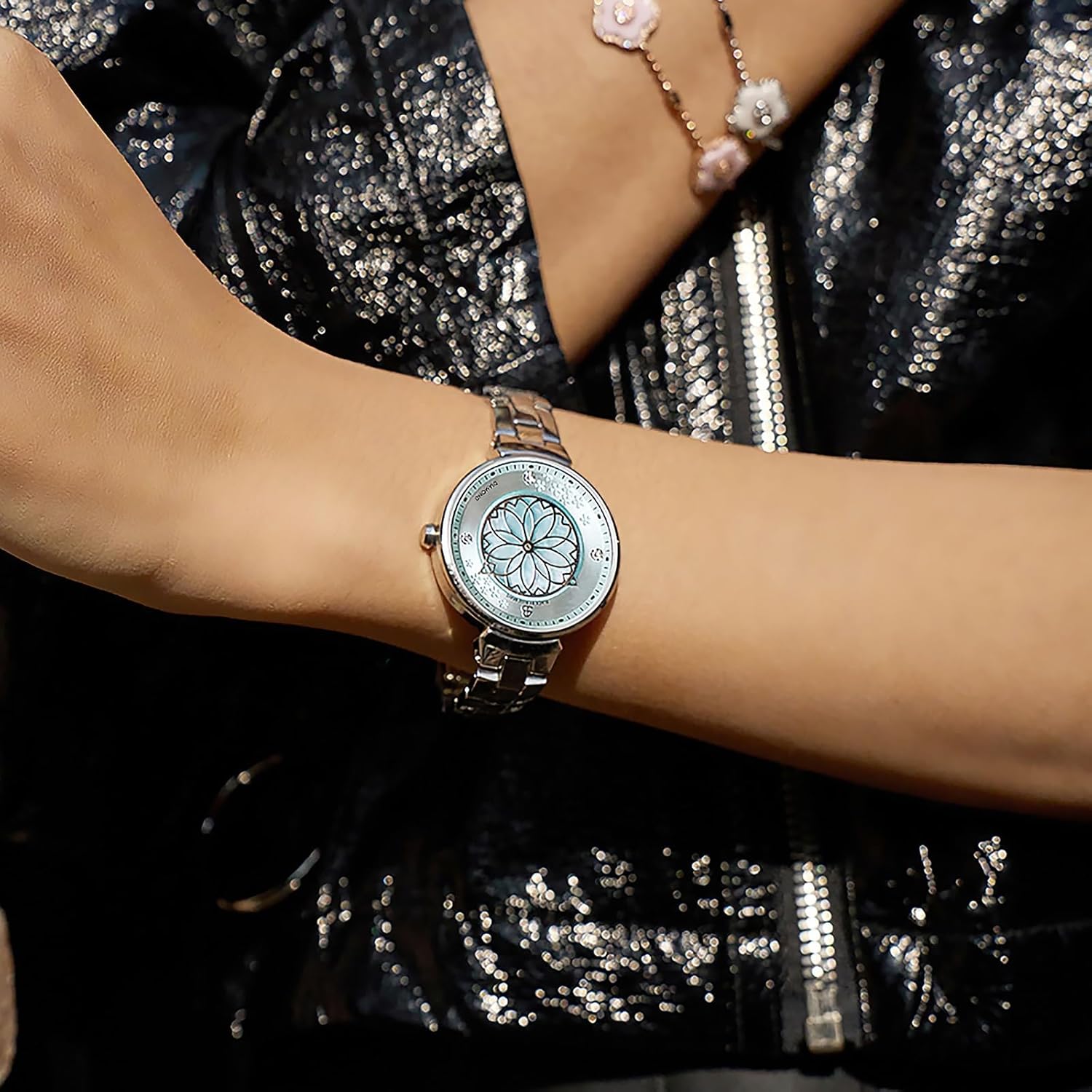 السيدة الساعة الساعة: ساعة ساعة الكرز ذات اللؤلؤة الزرقاء، 32 مليمترا، الألماس الحقيقي، وساعة السيدة ذات البتلات الفضية، وساعة المرأة الأنيقة