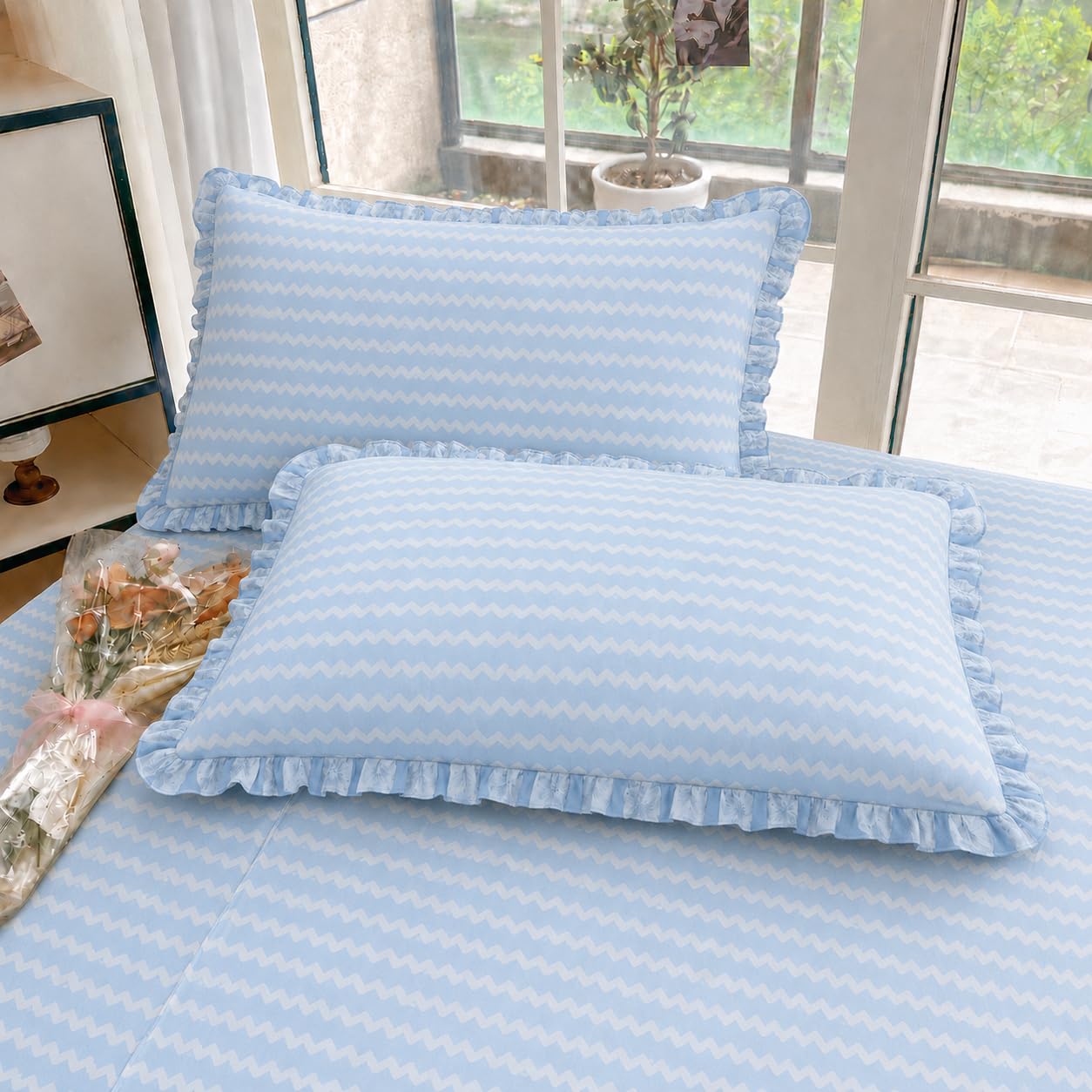 VOMZER King Size (72x78) 300 TC Soft Cotton Feel Microfiber All Around Elastic Fitted Double Bedsheet with 2 Frill Pillow Covers | Blue Zig Zag