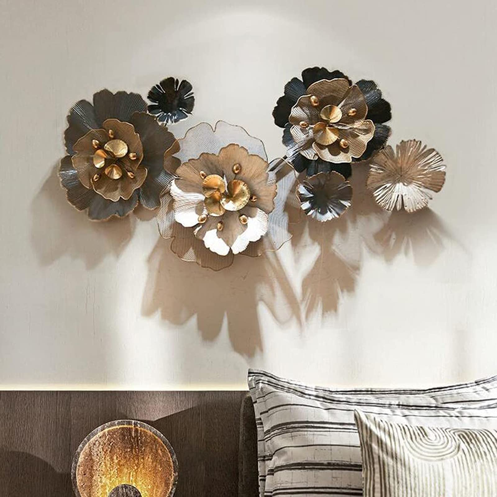 CAMBOS Décoration Murale Sculpture murale moderne en forme de fleur 3D - Décoration murale en métal - Fer forgé - Décoration murale créative faite à la main - Arts artificiels - 117 x 56 cm