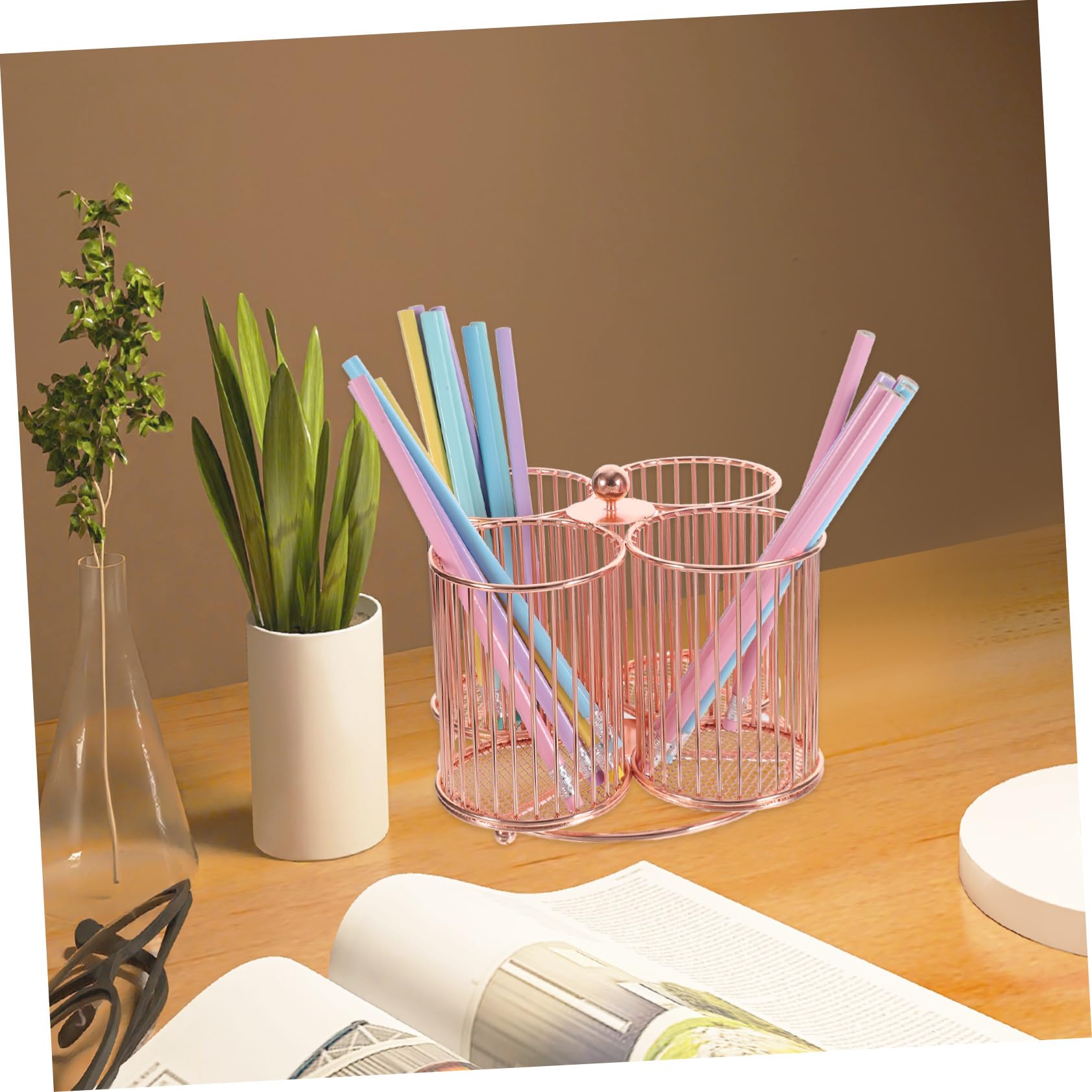 Portapenne Rotante in Metallo Rosa 360° Organizer Da Scrivania Multiuso Per Trucco, Cancelleria e Gioielli, Contenitore Portapennelli Ampia Capacità Per Ufficio e Casa