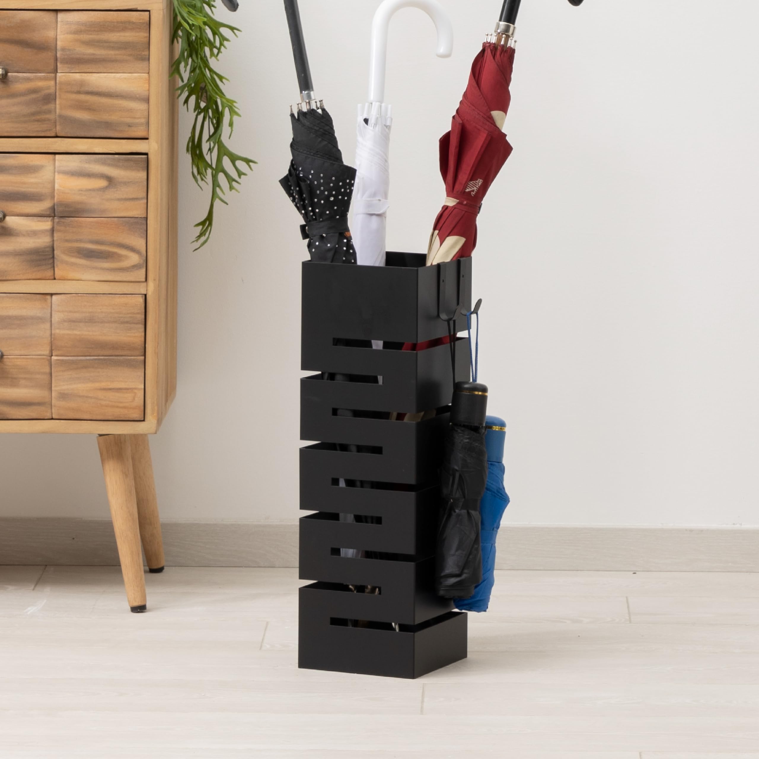Baroni Home Portaombrelli Design Moderno Porta Ombrelli in Metallo Nero Geometrico con 2 Gancini e Vaschetta Scolapioggia Rimovibile 15,5X15,5X49 cm…