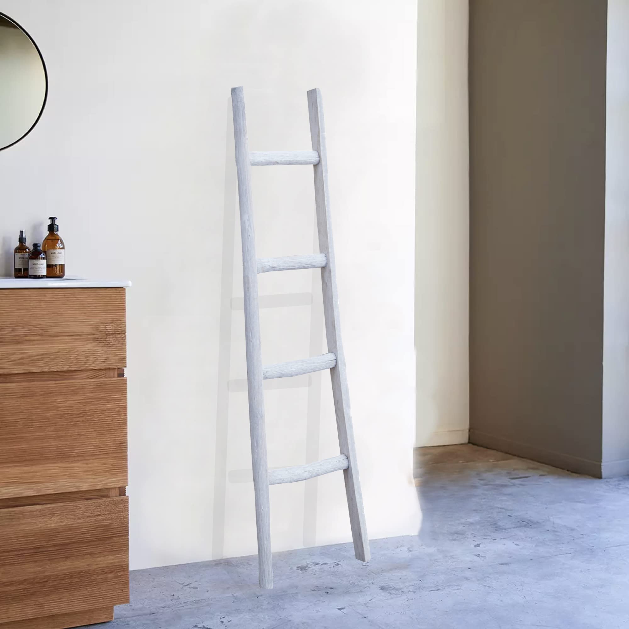Biscottini Handtuchleiter Holz 150x5x40 cm | Handtuchhalter stehend Badezimmer und Schlafzimmer | Holzleiter deko (Nicht als Leiter verwendbar)