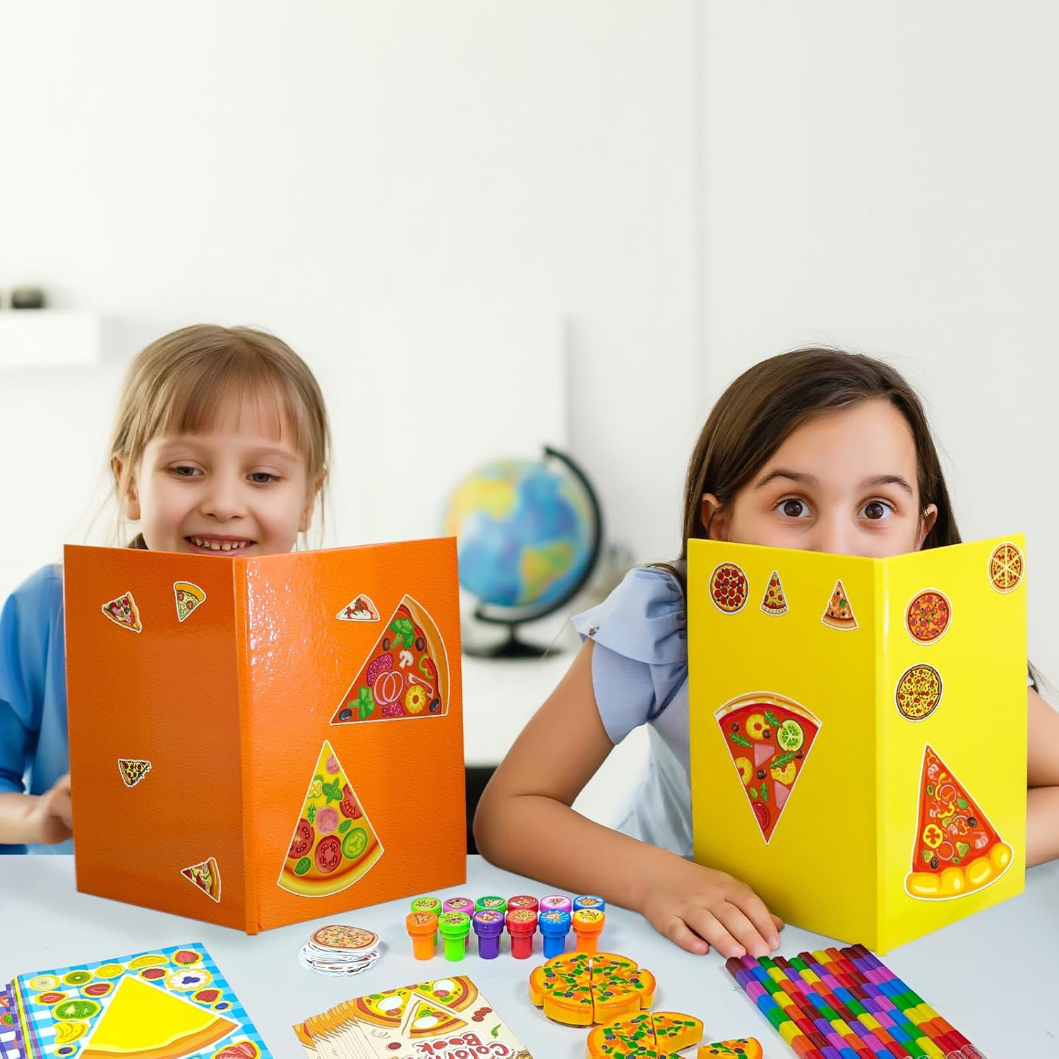 Cinrobiye 72 Pcs Pizza Party Coloring Book Party Favors Set Pizza Gifts Food Theme Party Decorations Supplies for BBQ Goodie Bag Fillers Birthday Party Favor School Classroom Activity Game Prizes