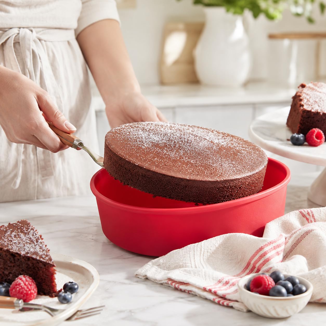 Harold Essentials 9" Flexible Silicone Round Nonstick Cake Bread Pan Baking Mold