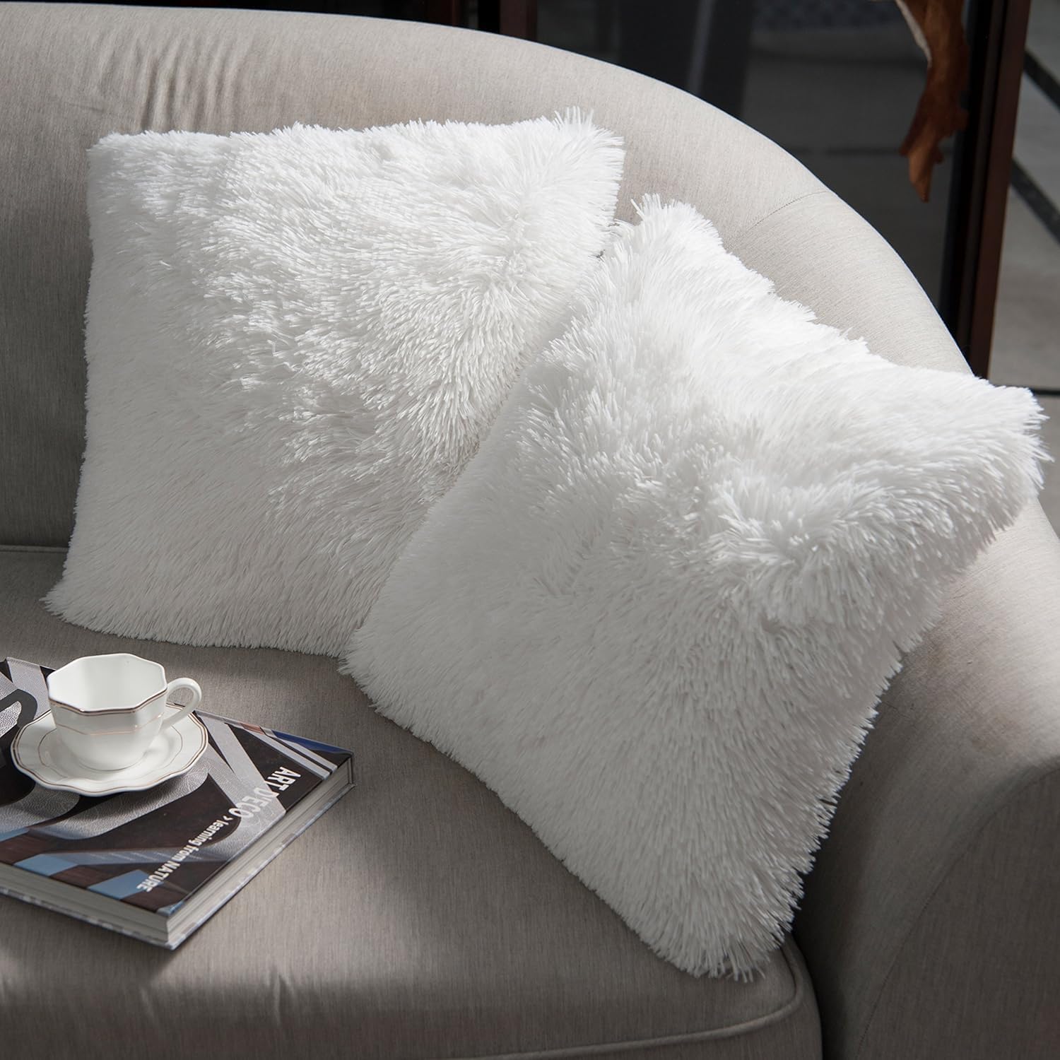 NordECO HOME Pack of 2 Faux Fur Cushion Covers 40 x 40 cm Luxury Fluffy Decorative Fuzzy Square Throw Pillow Case 16 x 16 for Sofa Decor White (White, 16x16 inch)