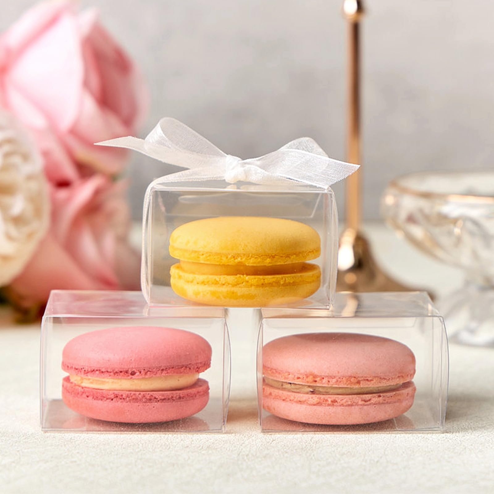 Jutieuo 100 Stück einzelne transparente Oreos Keksboxen mit Schokoladenüberzug, 5.5x5.5x3.5 cm, einzelne Macaron-Boxen mit Bändern, Süßigkeiten, Mondkuchen-Verpackung