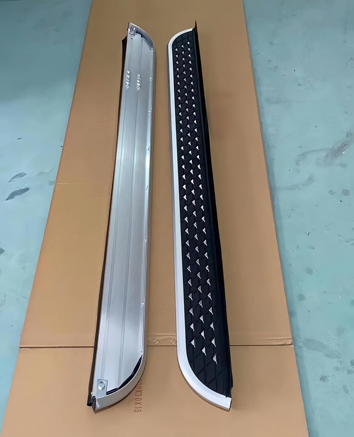 Aluminum Running Boards Fits for Lincoln Nautilus U540 2019-2023 Anti-Slip Nerf Bars Side Steps Silver with Black 2PCS