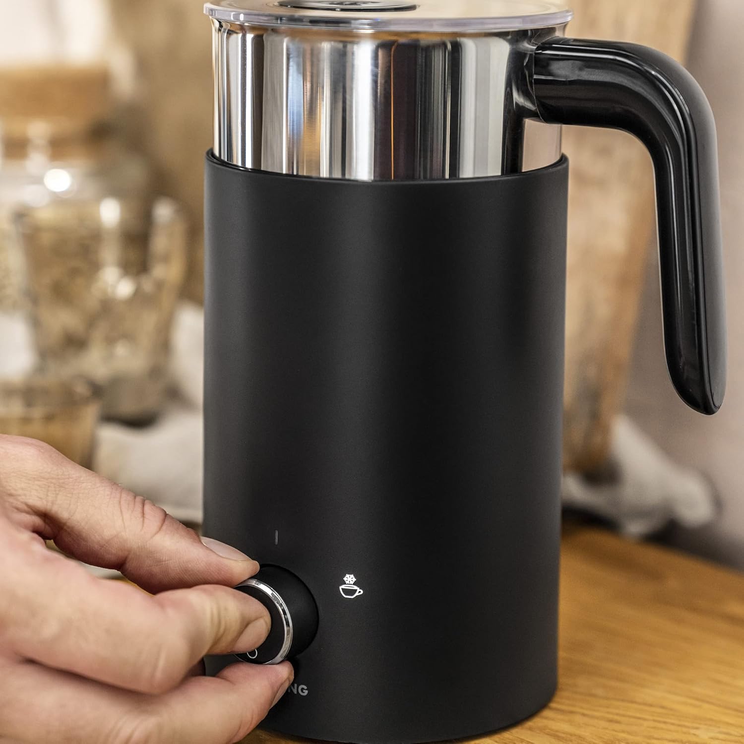 ZWILLING Enfinigy Milk Frother, Hot and Cold Foam Electric Milk Frother, Velvety, Creamy Microbubbles for Milk and Plant-based Milk Substitutes - Black