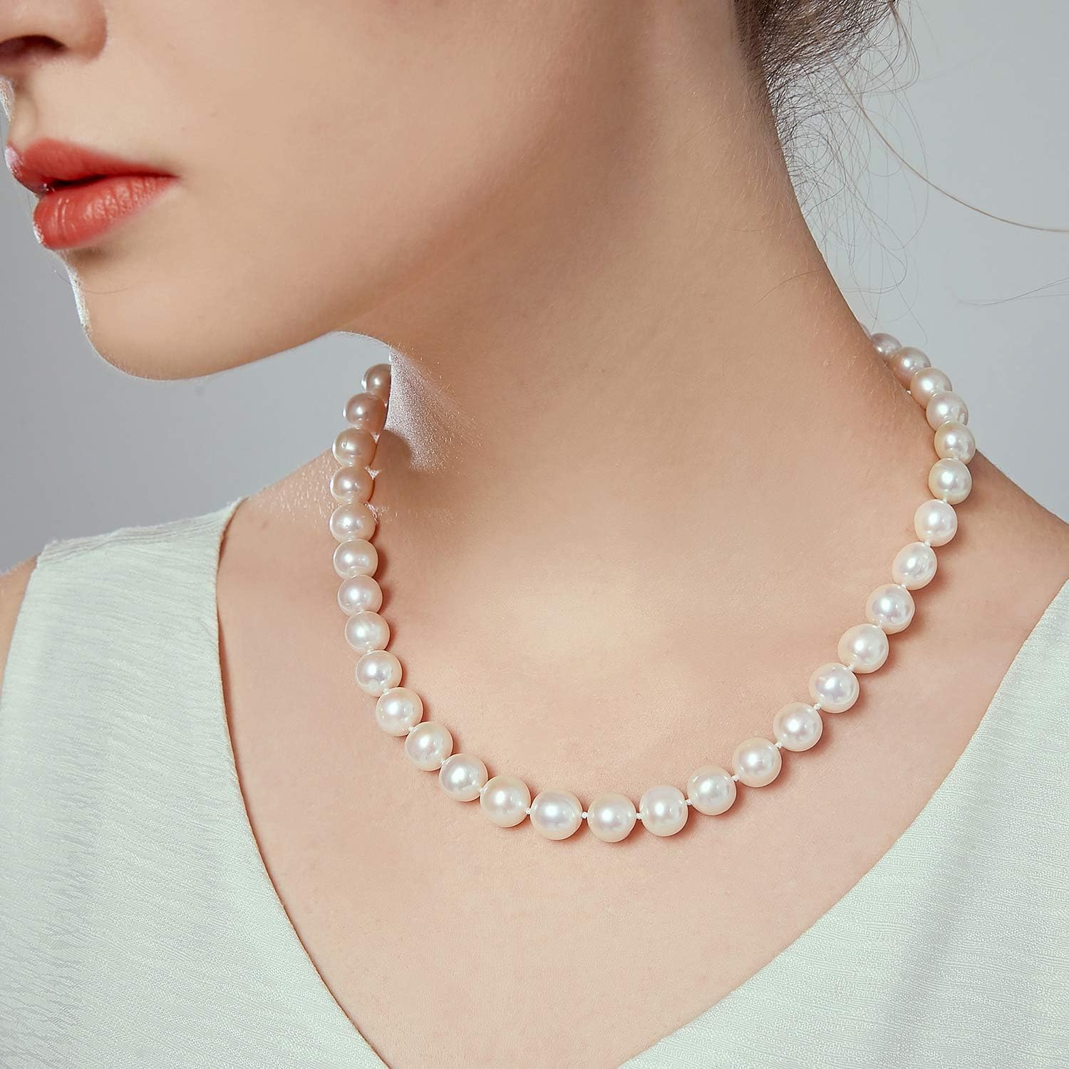 Large White Round 10-10.5mm Freshwater Cultured Pearl Single Strand Necklace for Women 18 Inch