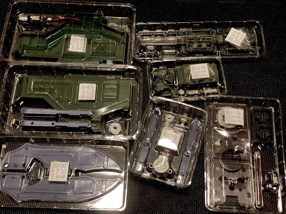 アルカディア号を作る創刊号～21号 光って音が鳴る！「銀河鉄道999」全長1mのアルカディア号を作る