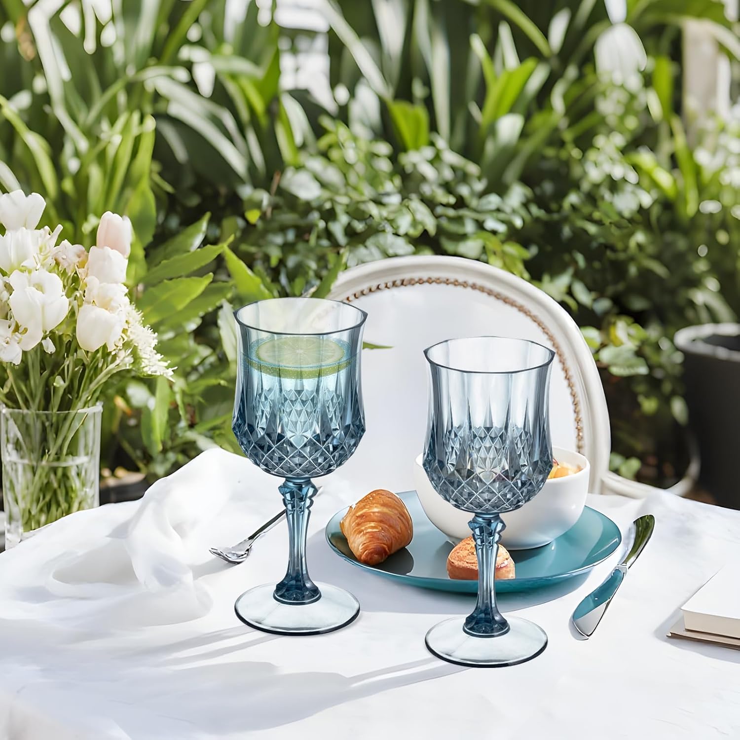 7OZ Plastic Wine Glasses, 24Pcs Blue Reusable Drinking Cups Vintage Champagne Flutes, Plastic Crystal Water Goblets for Parties Stemmed Shatterproof Drinking Glasses for Wedding, Toasting Party