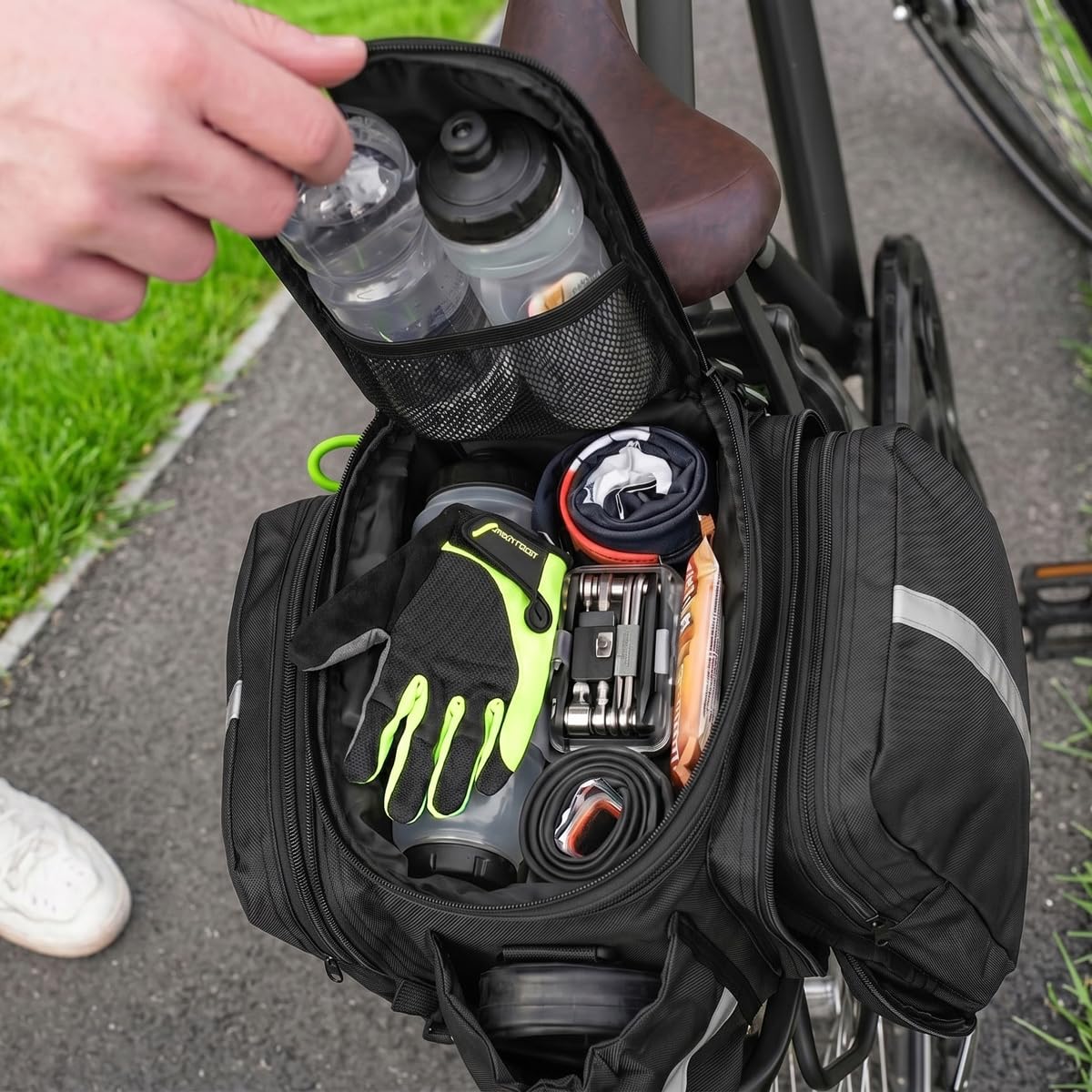 VAYOX 10L-29L fahrradtasche Erweiterbar fahrradtaschen für gepäckträger Hinten satteltaschen für Fahrrad 3-in-1 Umhängetasche Regenüberzug Klettverschluss Faltbare Kofferraumtasche Touren