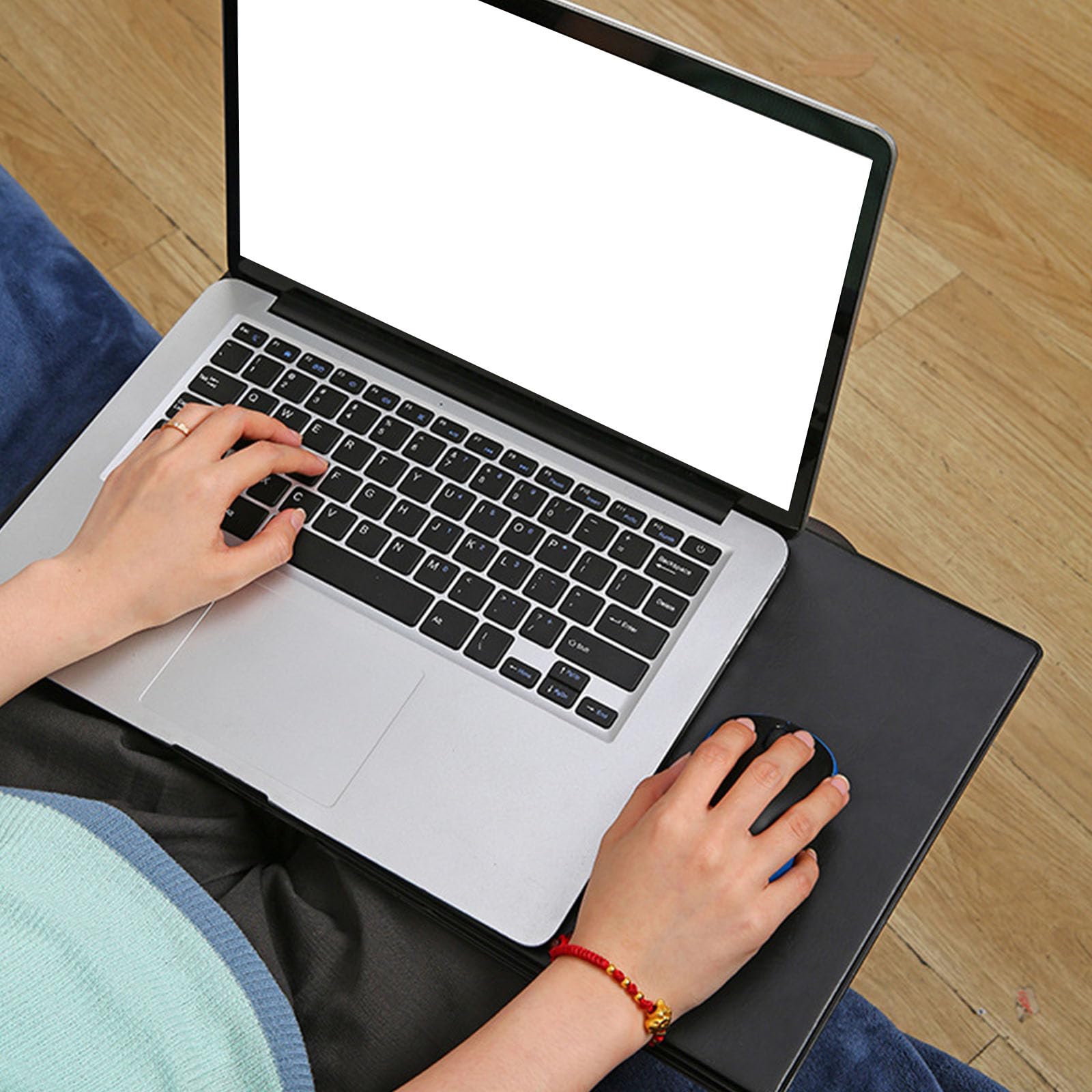Pratico supporto pieghevole per laptop con base antiscivolo Tavolo pieghevole per studenti e lavoratori remoti Supporto portatile da pannello
