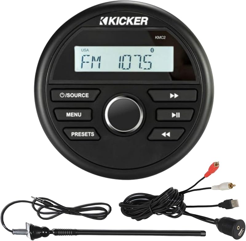 Kicker KMC2 Marine Gauge Style AM/FM Radio Estéreo Receptor Media Player Bundle Combo con Enrock USB/AUX a RCA Cable de montaje de interfaz, mástil de antena de radio de 45"
